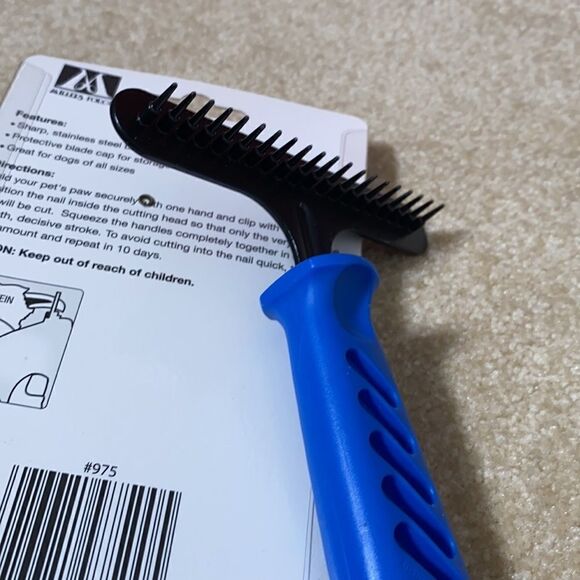 Nail Trimmer & Grooming Rake - Picture 4 of 4